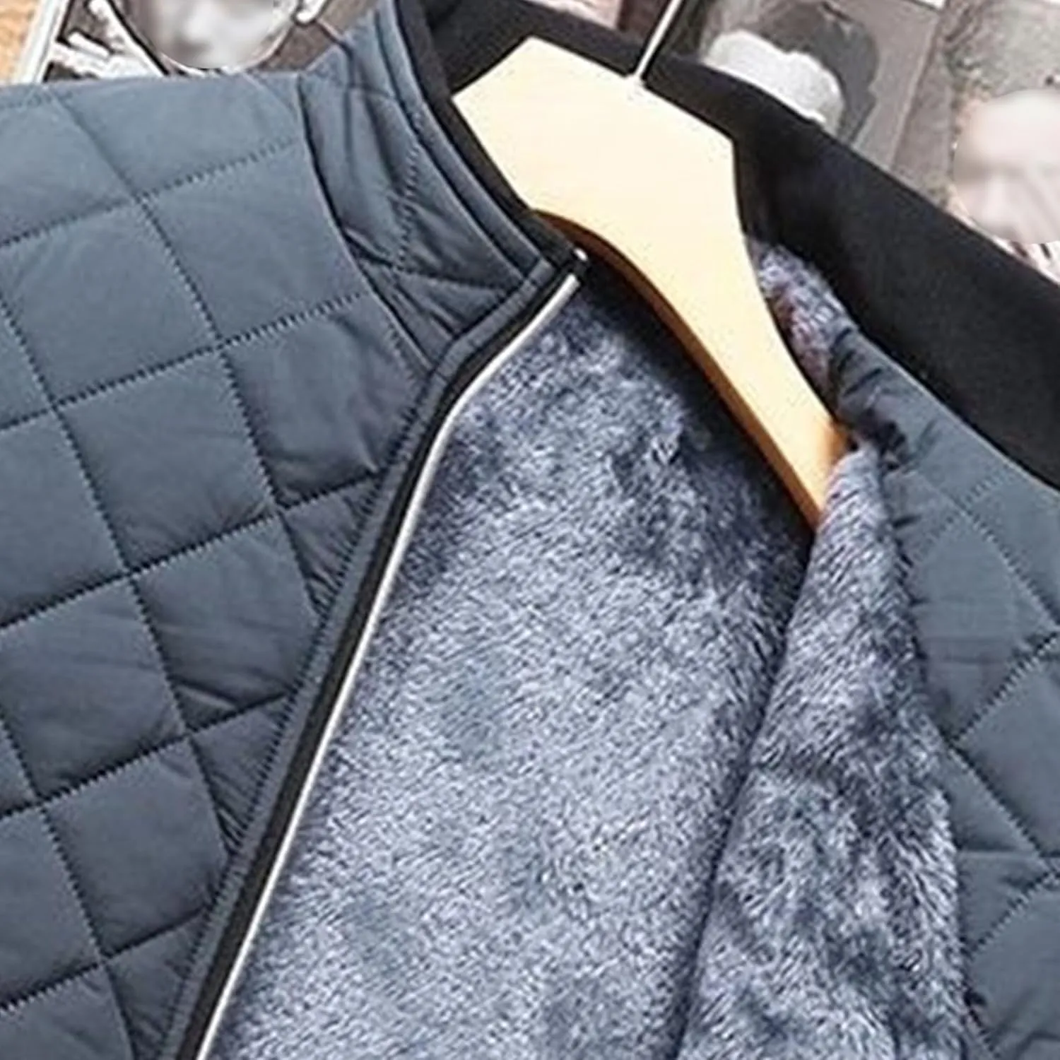 Men's Fleece Lined Quilted Jackets Winter Parka Stand Collar Padded Jackets Casual Windproof Bomber Coat