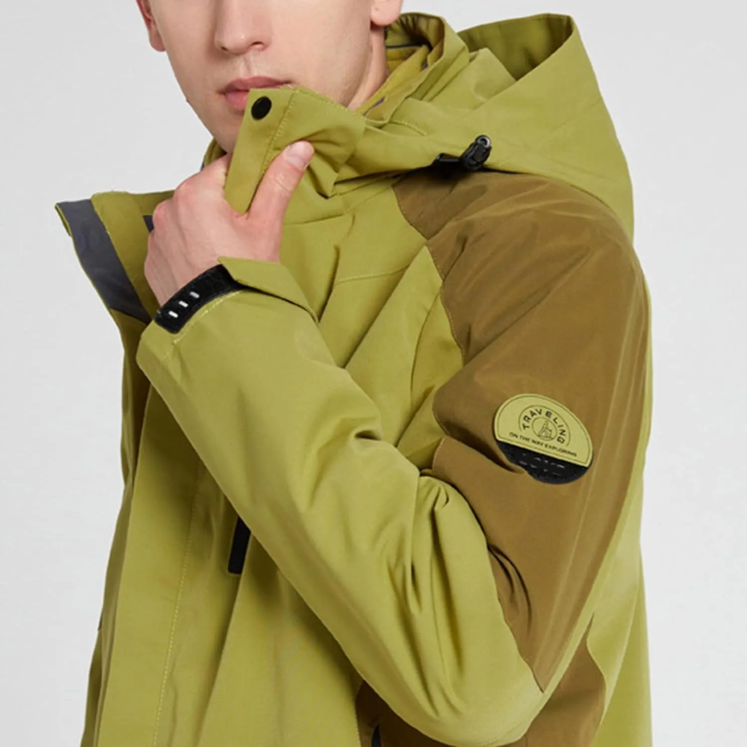Mens Mountain Waterproof Ski Snow Jacket Winter Windproof Rain Jackets Lightweight Mountain Sport Jackets Outdoor