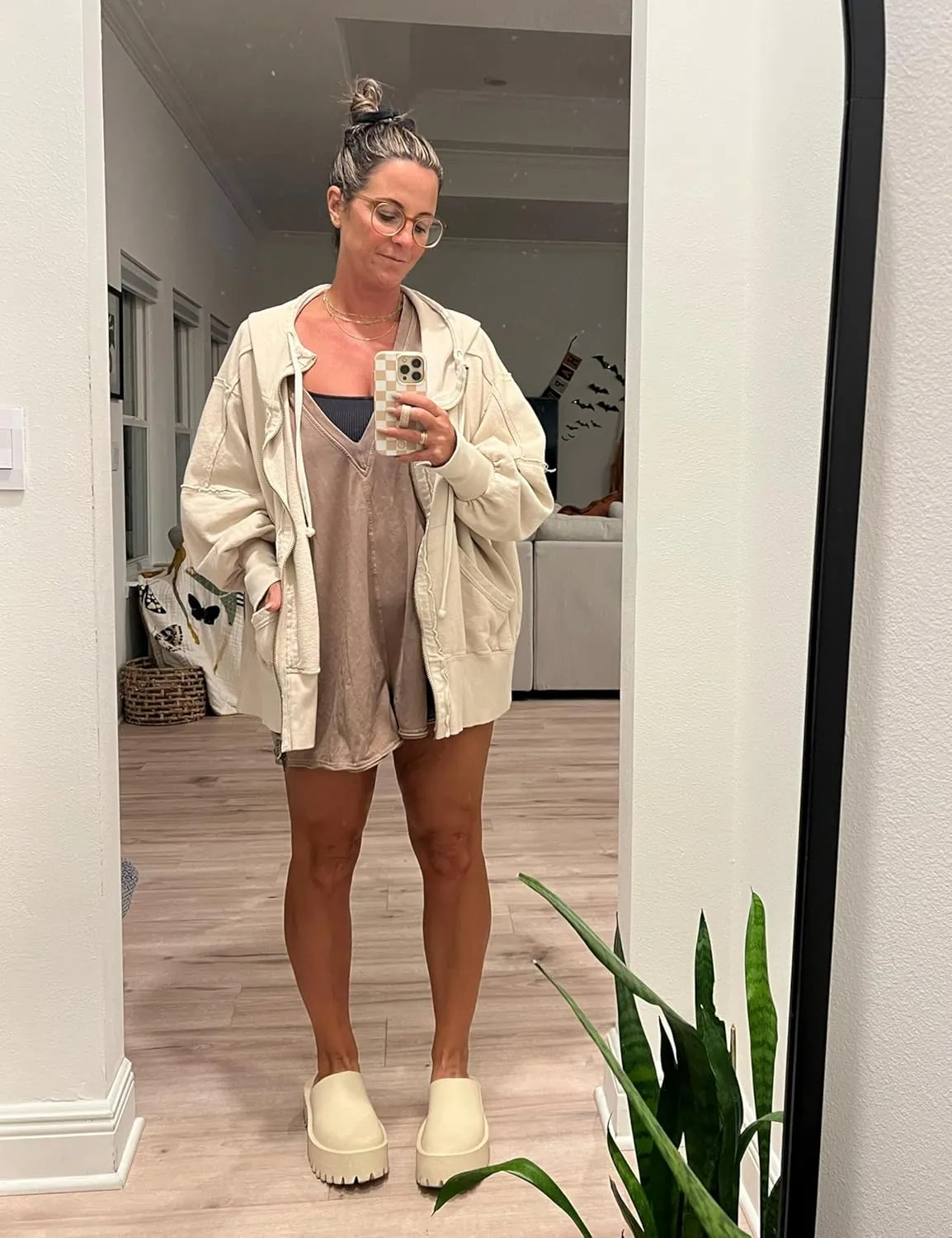 UANEO Rompers for Women Casual Oversized Athletic Jumpsuits Overalls Workout Hot Shot Tee Romper