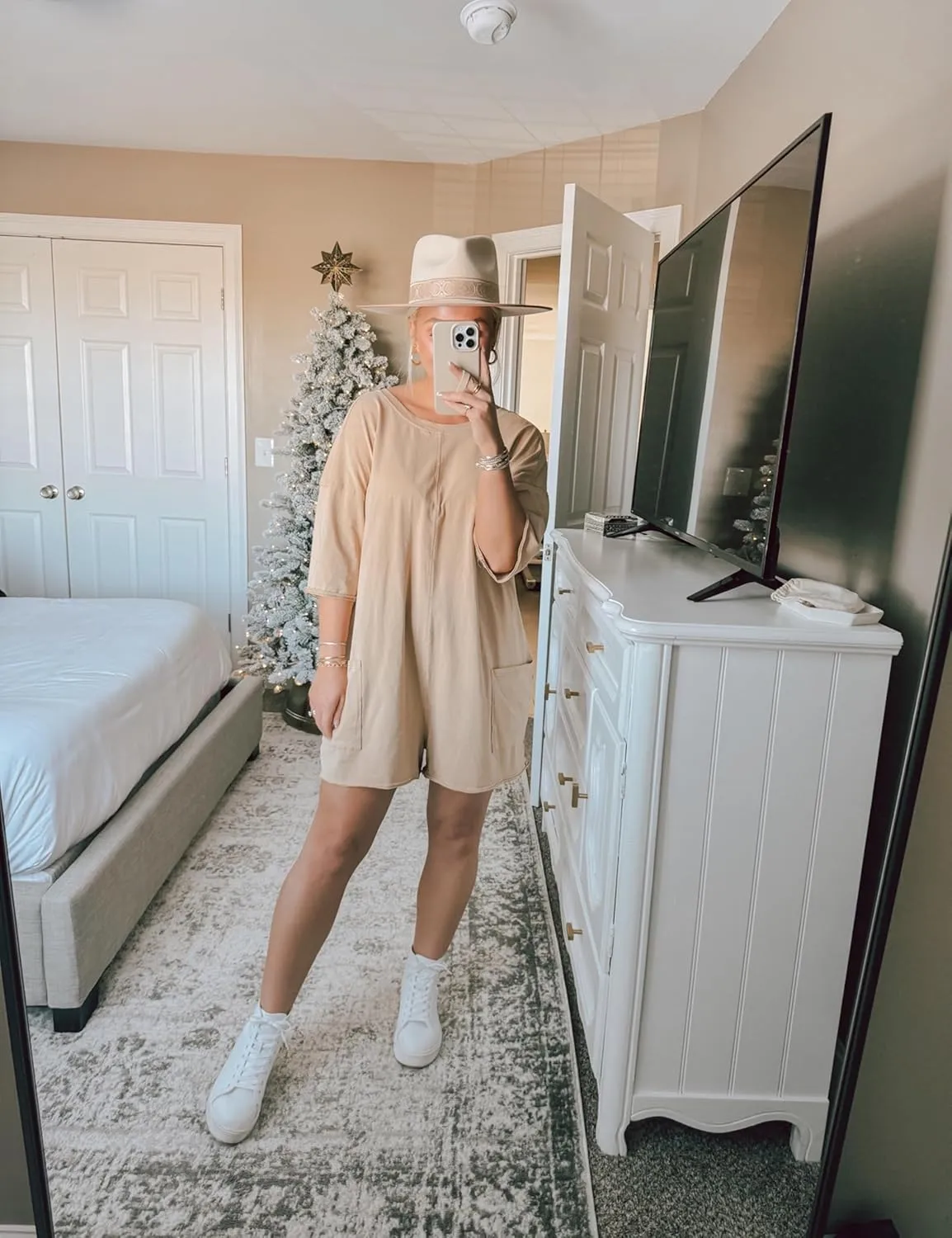 UANEO Rompers for Women Casual Oversized Athletic Jumpsuits Overalls Workout Hot Shot Tee Romper